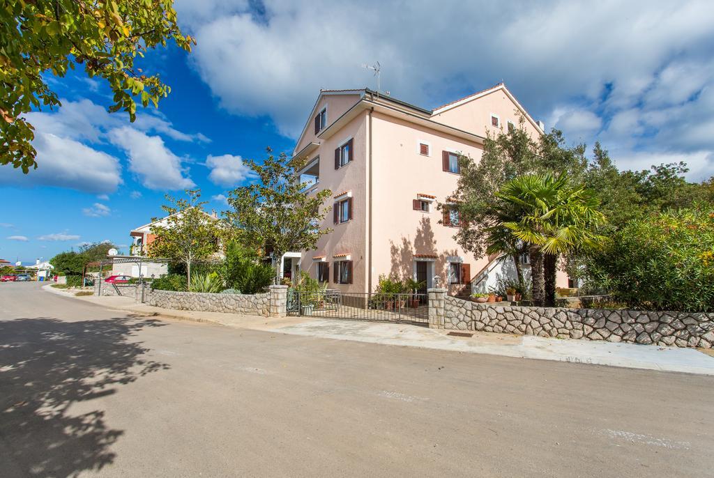 Apartments Lavanda 1 Njivice Eksteriør billede